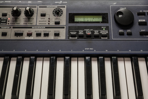 ROLAND JX-305 GROOVESYNTH – Homcore-Athens