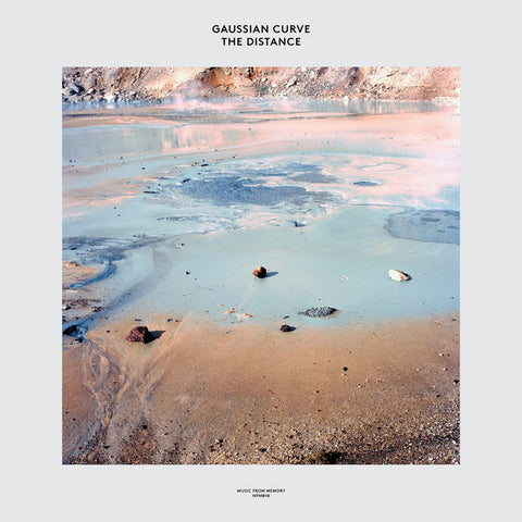 GAUSSIAN CURVE : THE DISTANCE [ Music From Memory ]