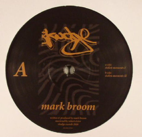 MARK BROOM : STOLEN MOMENTS [ Skudge ]